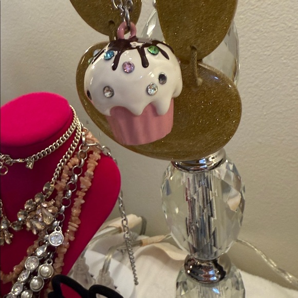 Come dig with me.  Unlisted gorgeousness in every price range. - Picture 16 of 16